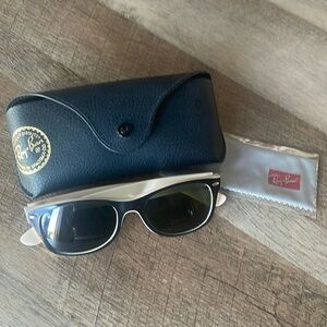 Ray-Ban New Wayfarer 52mm